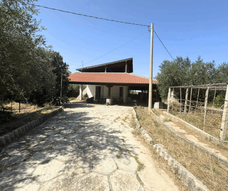 Villa da Ristrutturare in Contrada Milioto a Partinico – Opportunità Unica con Grande Potenziale!